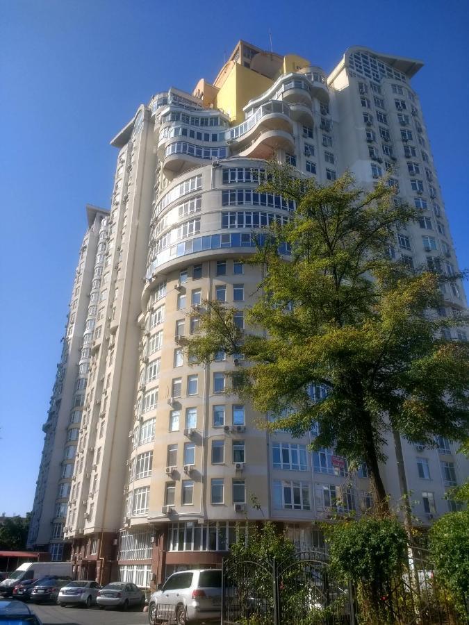 אודסה Французький Бульвар 22, Клиника Филатова, Университет מראה חיצוני תמונה